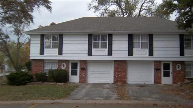 7029 Winter Ave, Kansas City, MO 64152