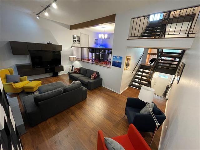 10212 Locust St, Kansas City, MO 64131