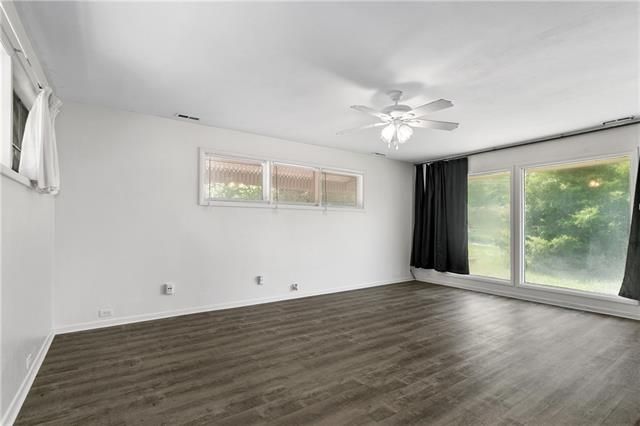 7400 E 107 St, Kansas City, MO 64134
