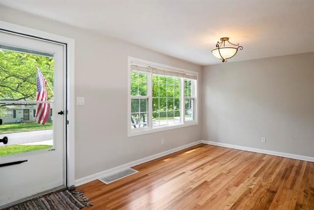 6535 Lowell Ave, Overland Park, KS 66202