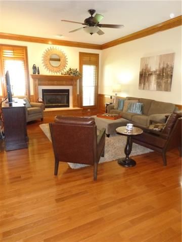 200 SE Citadel Dr, Lee's Summit, MO 64063
