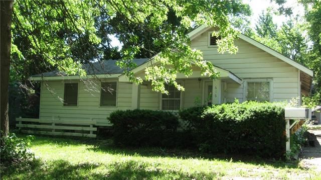 616 N Cherry St, Ottawa, KS 66067