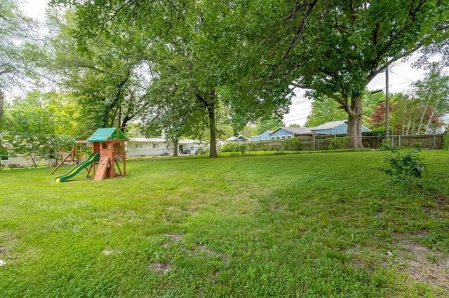 306 N 82nd St, Kansas City, KS 66112