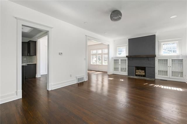1310 E 28th Ter, Kansas City, MO 64109
