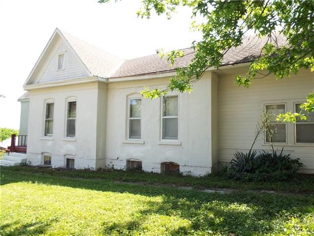 3527 Ruby Ave, Kansas City, KS 66106