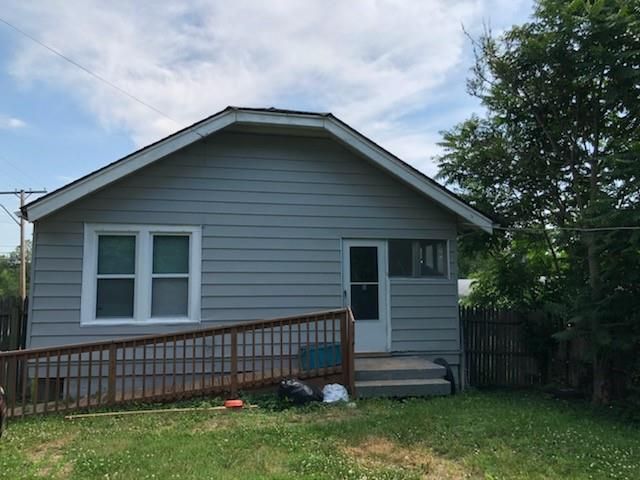 4046 E 69th St, Kansas City, MO 64132