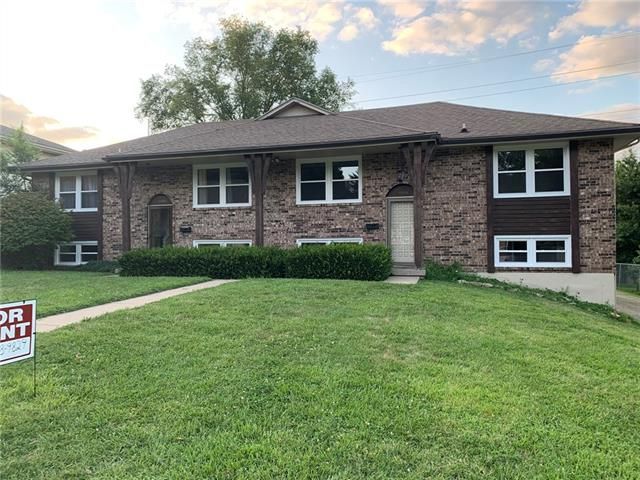 11610 E 60 St, Kansas City, MO 64133