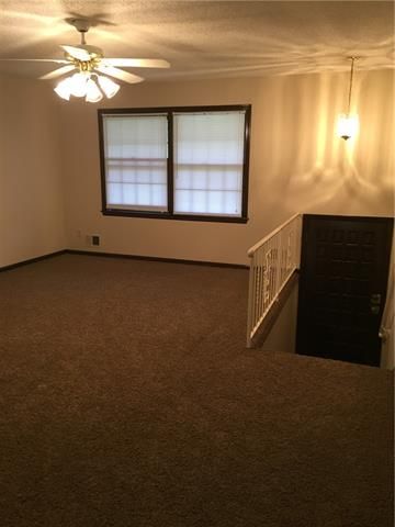 11610 E 60 St, Kansas City, MO 64133