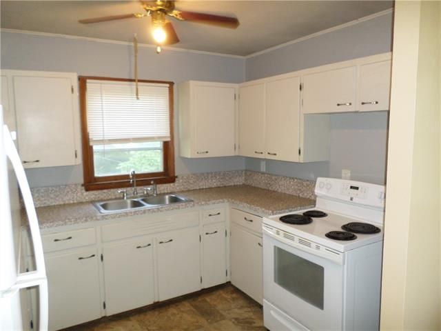 1311 S 8 St, Atchison, KS 66002