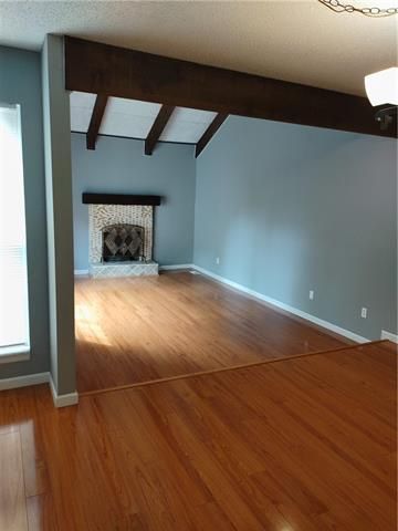 8059 N Stoddard Ave, Kansas City, MO 64152