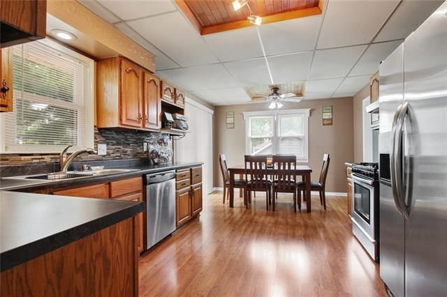 5508 E 98th Ter, Kansas City, MO 64137