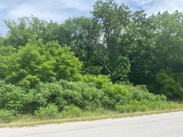 1621 Rd Rd, Bates City, MO 64011
