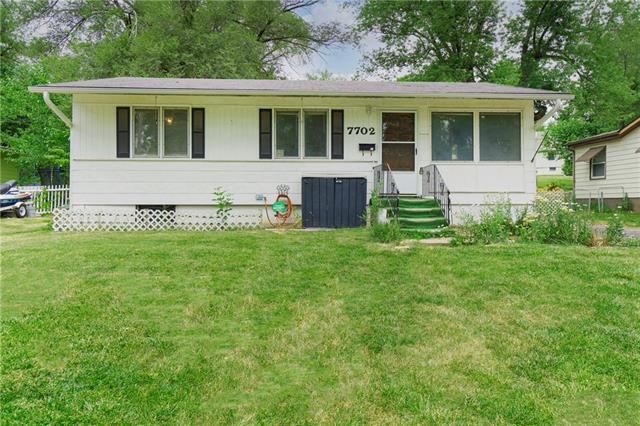 7702 E 50th Ter, Kansas City, MO 64129