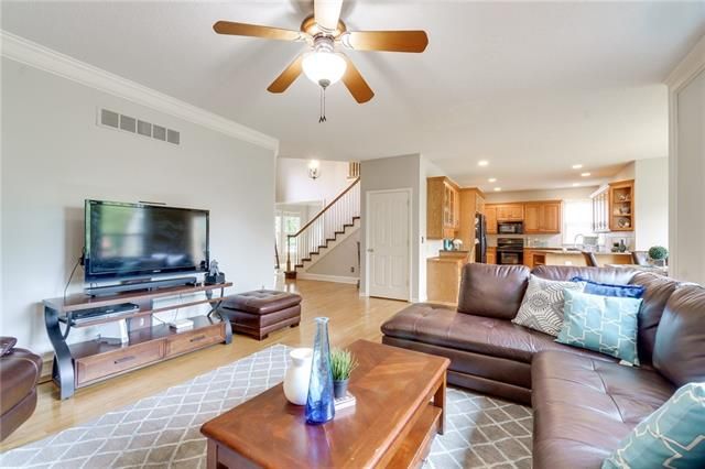 14317 Bond St, Overland Park, KS 66221
