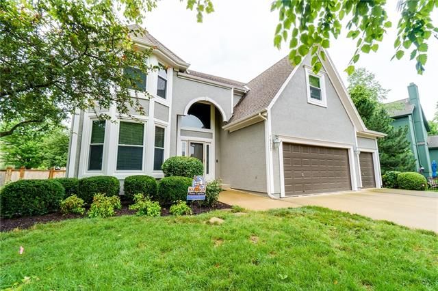 14317 Bond St, Overland Park, KS 66221