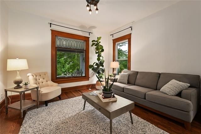 3344 Harrison St, Kansas City, MO 64109