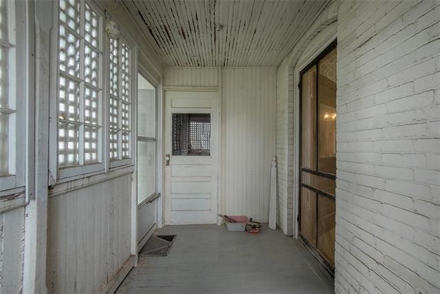 1900 Walnut St, Higginsville, MO 64037