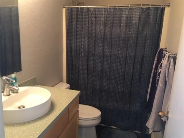 609 Central St #1409, Kansas City, MO 64105