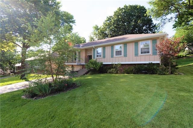 712 W 109th Ter, Kansas City, MO 64114