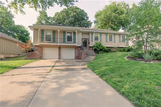 712 W 109th Ter, Kansas City, MO 64114