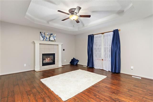 1109 Wiltshire Blvd, Raymore, MO 64083