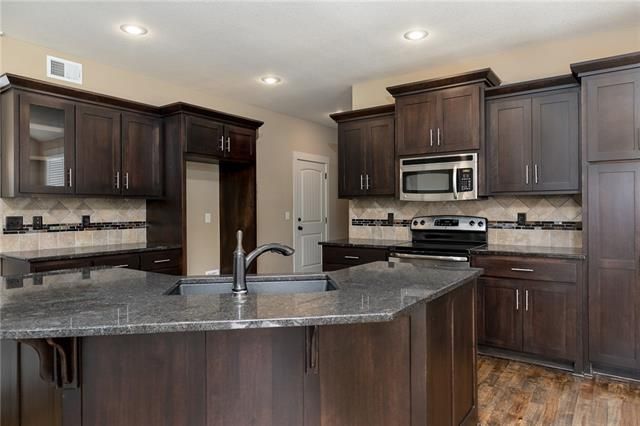 8511 NE 103rd St, Kansas City, MO 64157