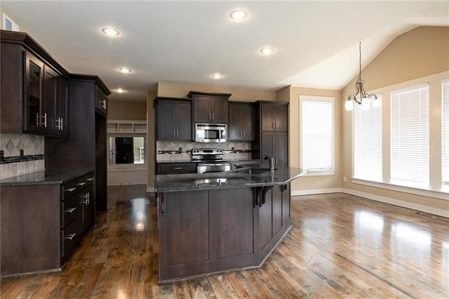 8511 NE 103rd St, Kansas City, MO 64157