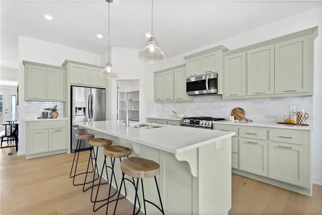 4412 SW Alabaster Cir, Lee's Summit, MO 64082
