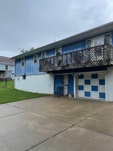 6615 E 15th Ter, Kansas City, MO 64126