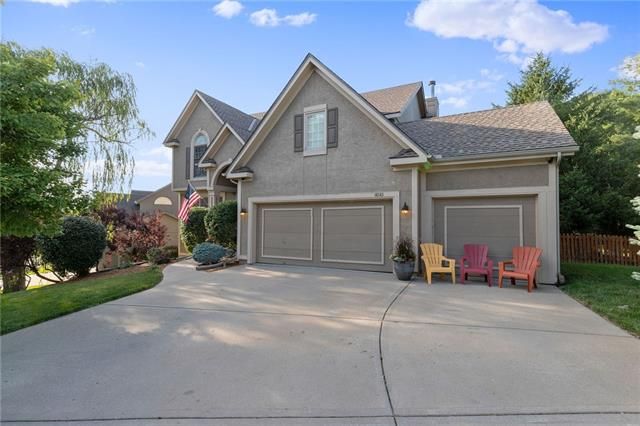 14543 Hardy St, Overland Park, KS 66223