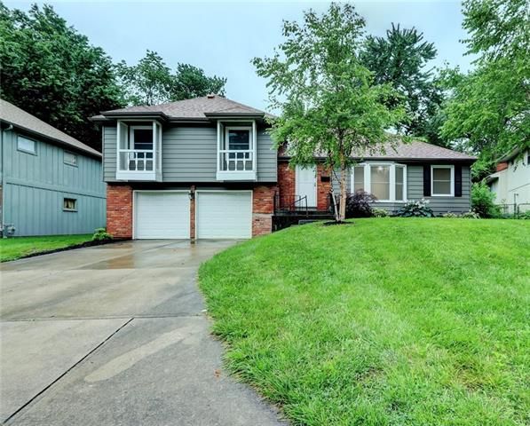 4207 E 104th Ter, Kansas City, MO 64137