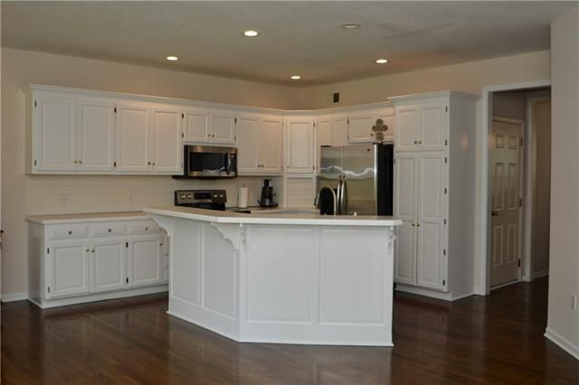 12922 Mackey St, Overland Park, KS 66213