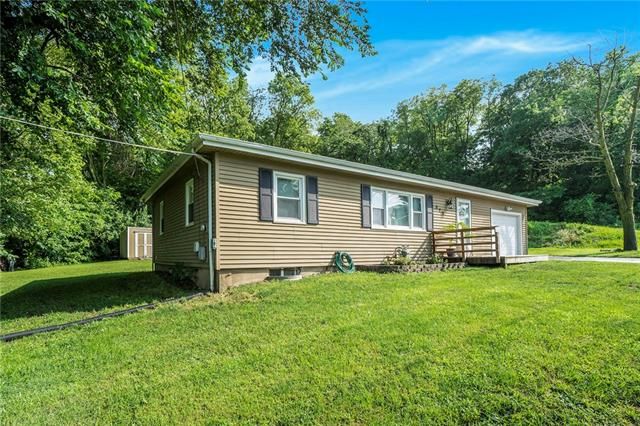 525 Ruby Dr, Kansas City, KS 66103