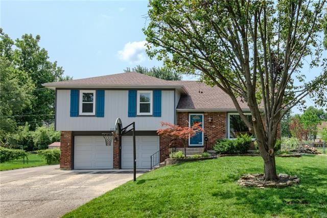1103 W Elm Ter, Olathe, KS 66061
