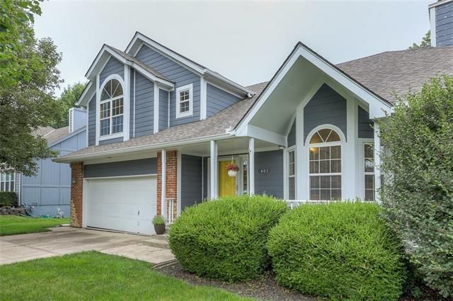 401 SW Albatross Ct, Lee's Summit, MO 64082