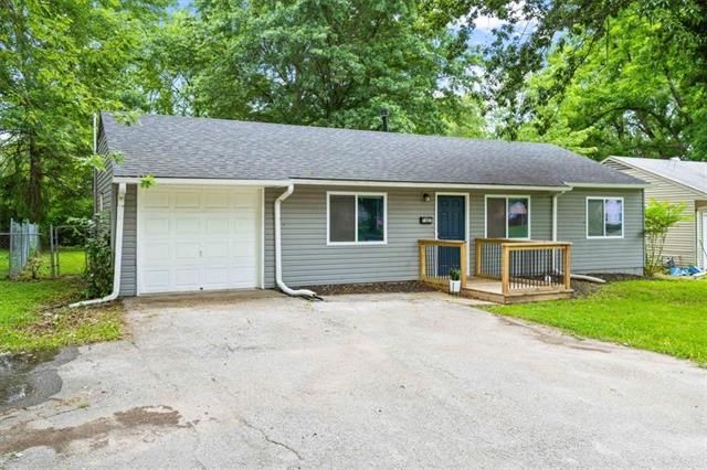 7407 E 107th St, Kansas City, MO 64134