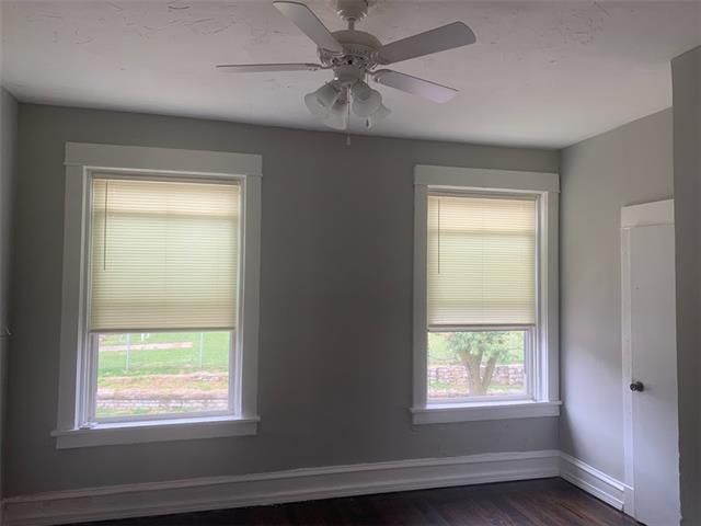 5206 St John Ave, Kansas City, MO 64123