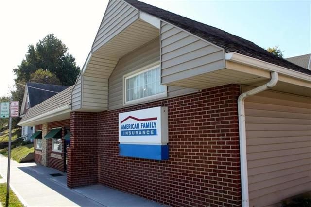 2524 St Joseph Ave, St Joseph, MO 64505