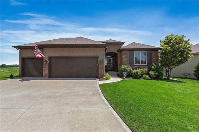 19901 Barker St, Spring Hill, KS 66083