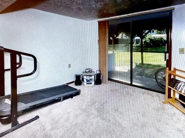 1428 N Hanover Ave, Independence, MO 64056