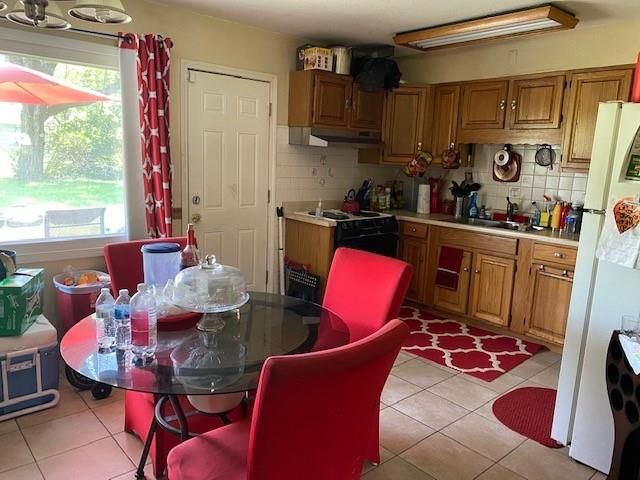 7303 E 108th St, Kansas City, MO 64134