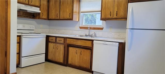 8535 N Main St, Kansas City, MO 64155