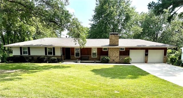 1411 E 108th St, Kansas City, MO 64131