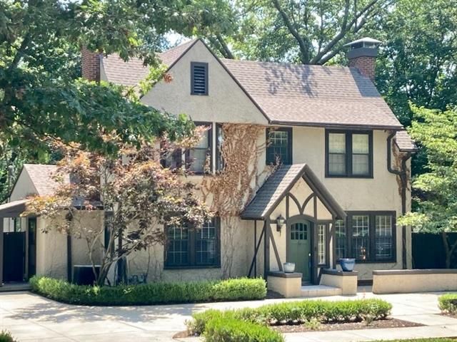 2100 Lovers Ln, St Joseph, MO 64505