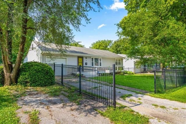 3 W 81st St, Kansas City, MO 64114
