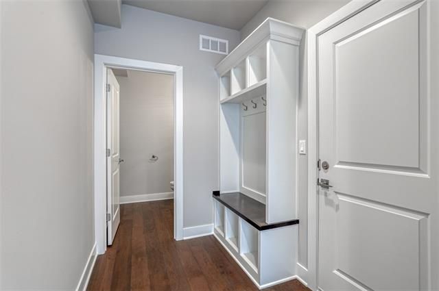 16824 Long St, Overland Park, KS 66221