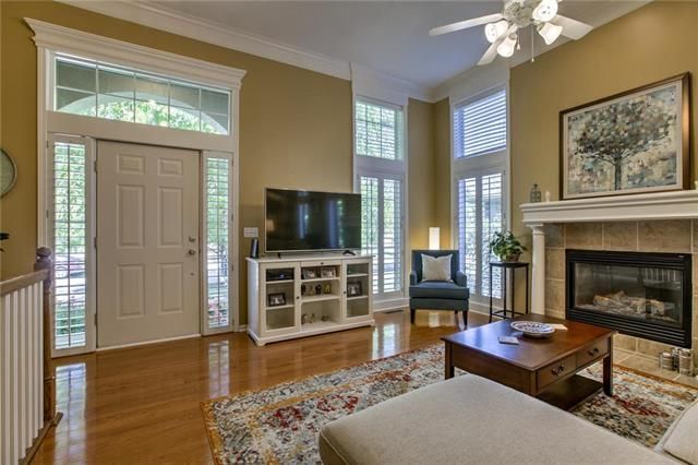 14865 Floyd Ln, Overland Park, KS 66223