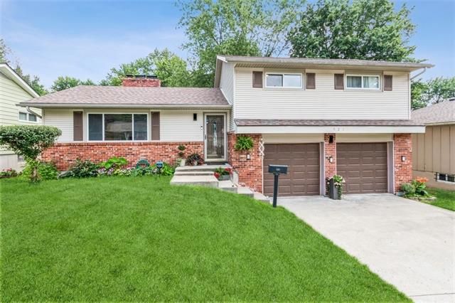 521 E 90th Ter, Kansas City, MO 64131