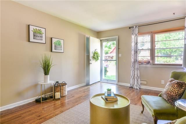 4809 Mercier St, Kansas City, MO 64112