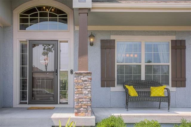 10210 N Cedar Ave, Kansas City, MO 64157